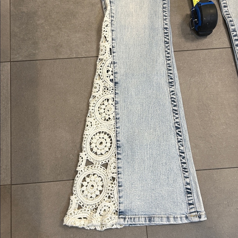 True Religion Light Wash , Low Rise, Crochet ,Joey Flare Jeans - Picture 10 of 13